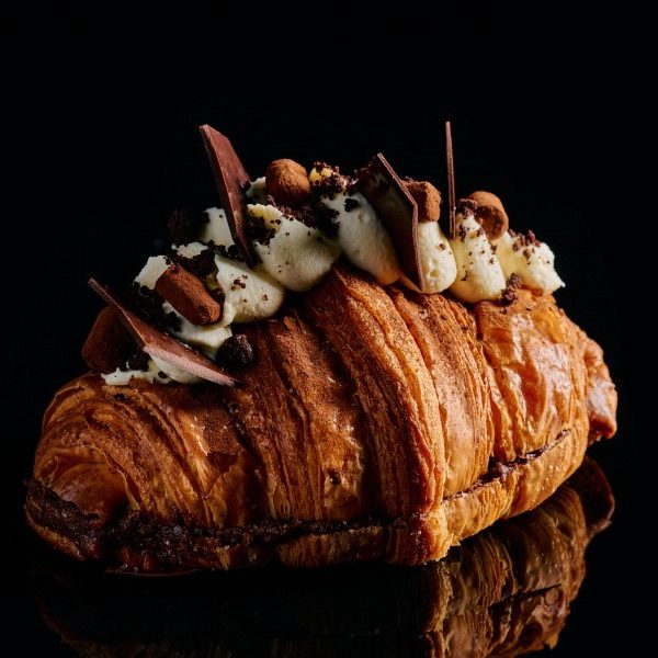 FRANCE CROISSANT (VANILIE SI CAISE - FISTIC - CIOCOLATA)